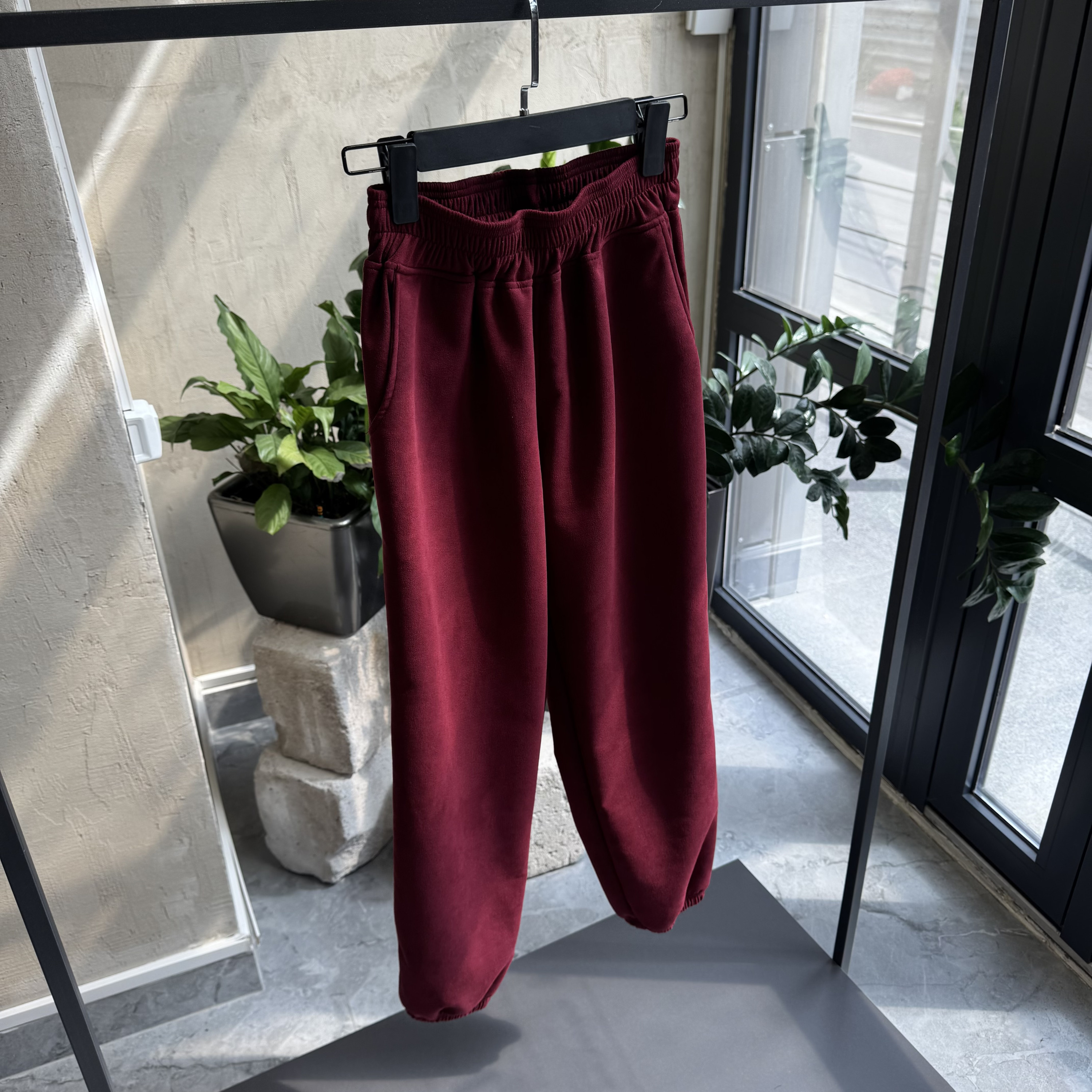 Butterfly bordo joggers