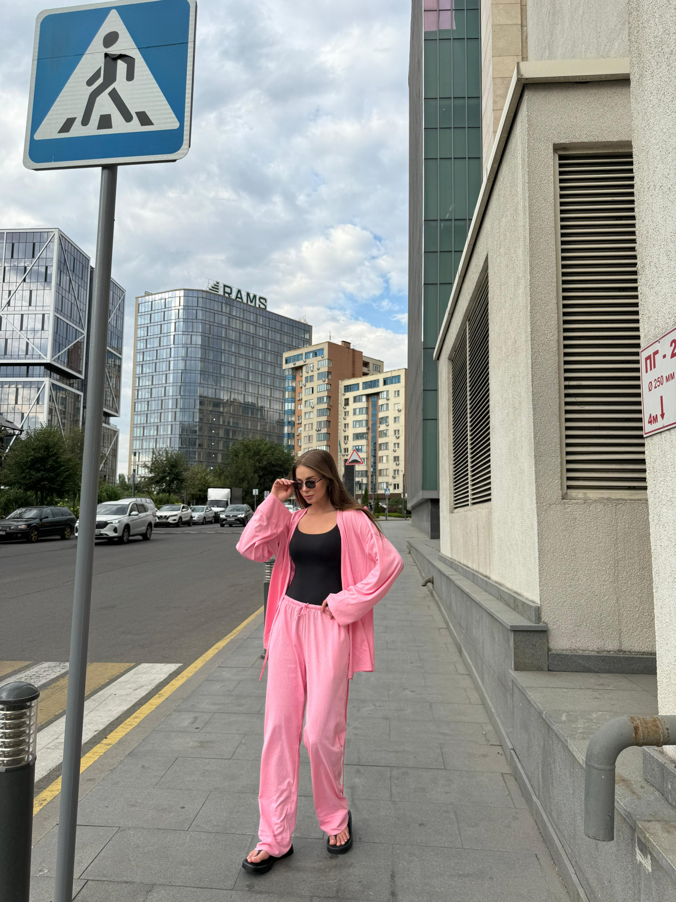Fly pink kimono