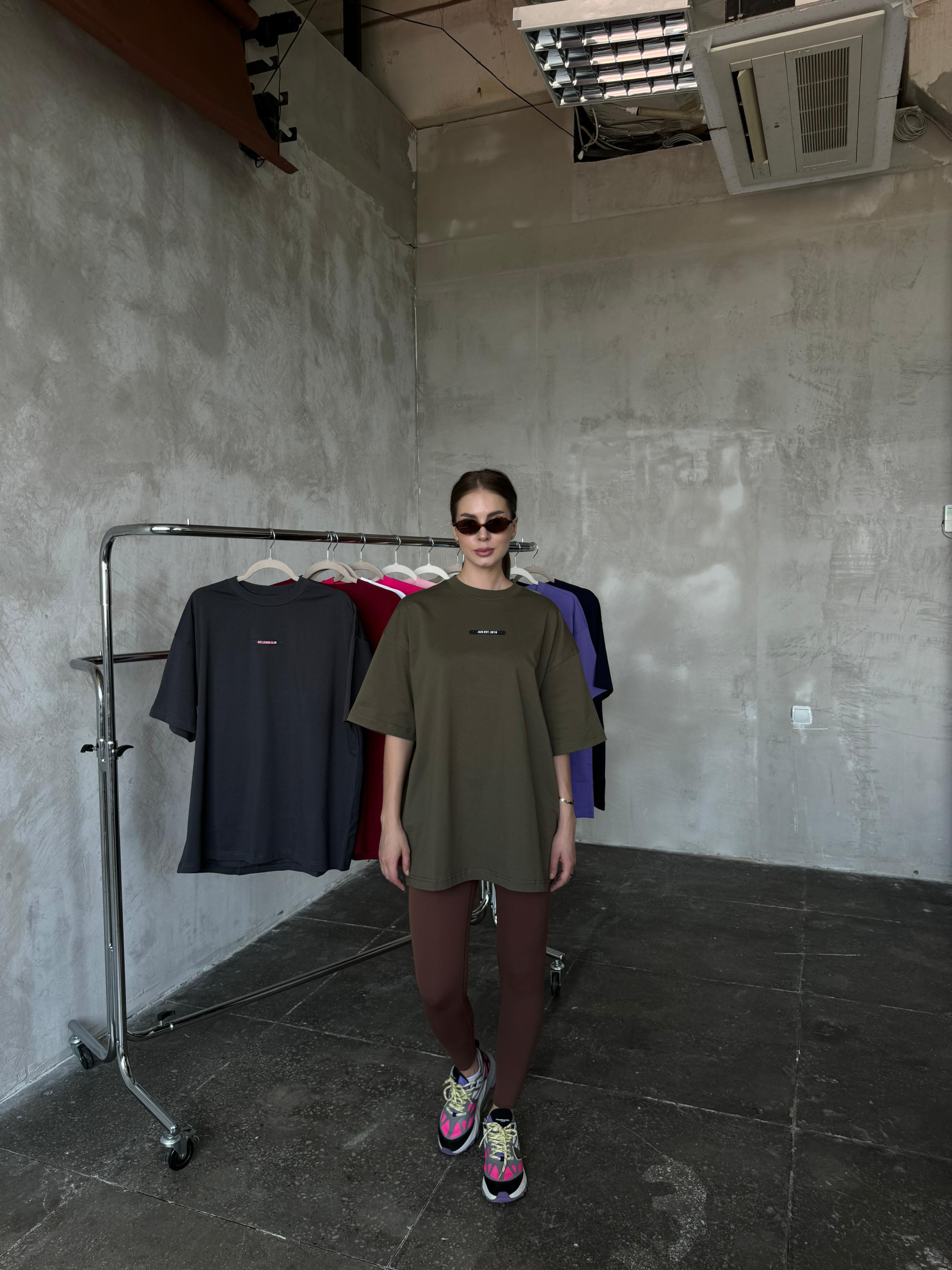 KHAKI t-shirt
