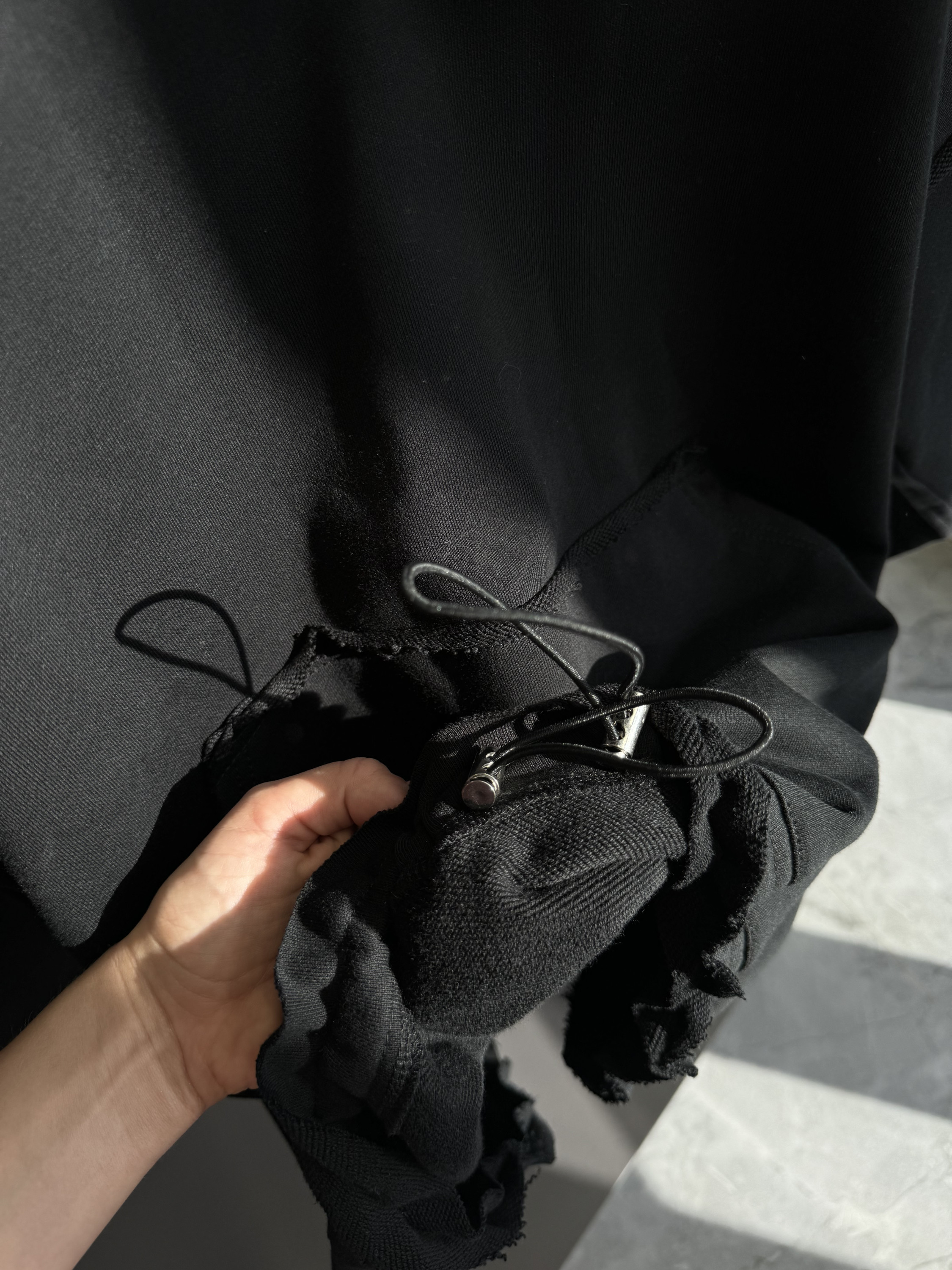 Demi-hoodie “black”