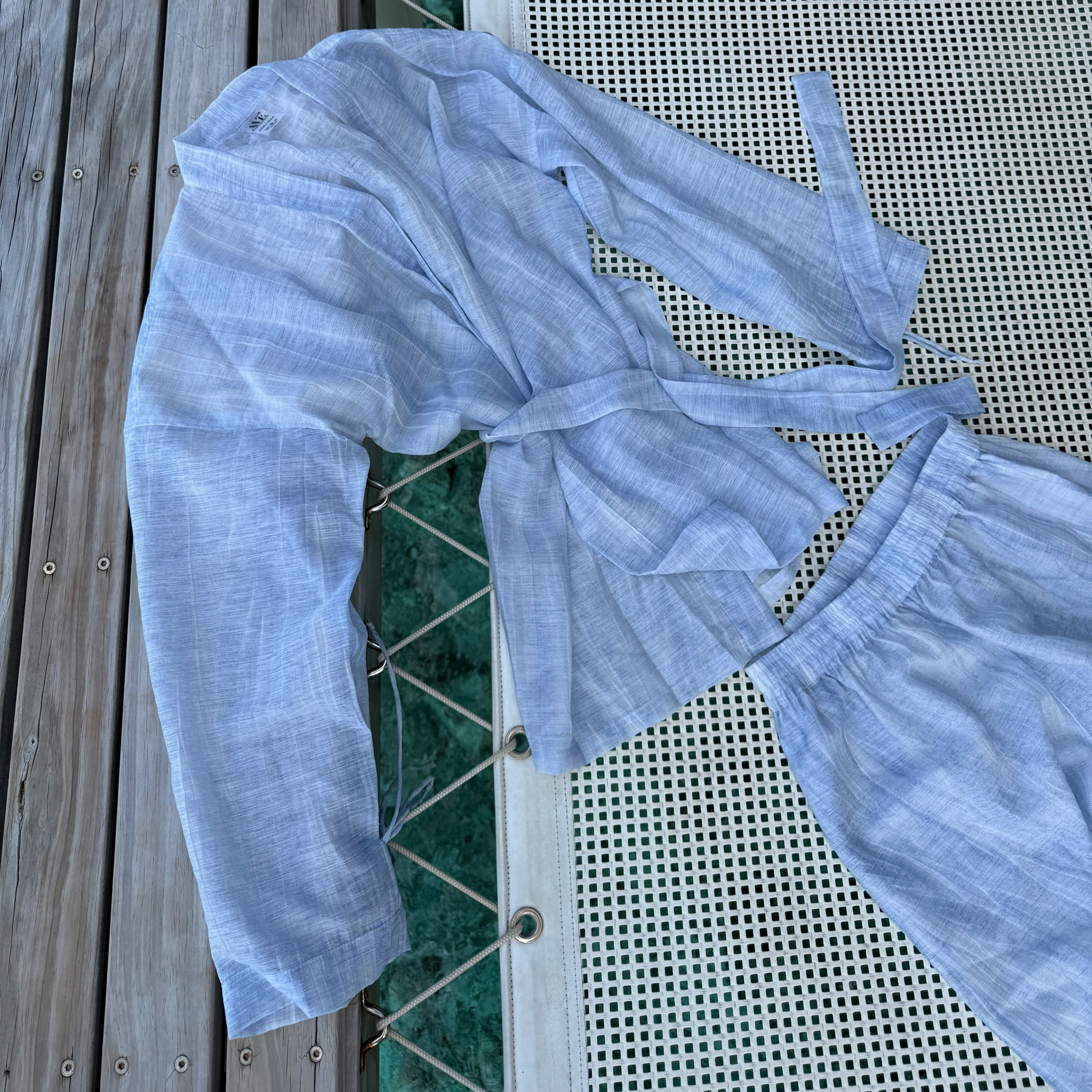 dopamine blue kimono set