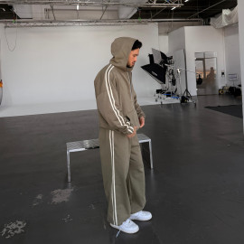 khaki heavy set