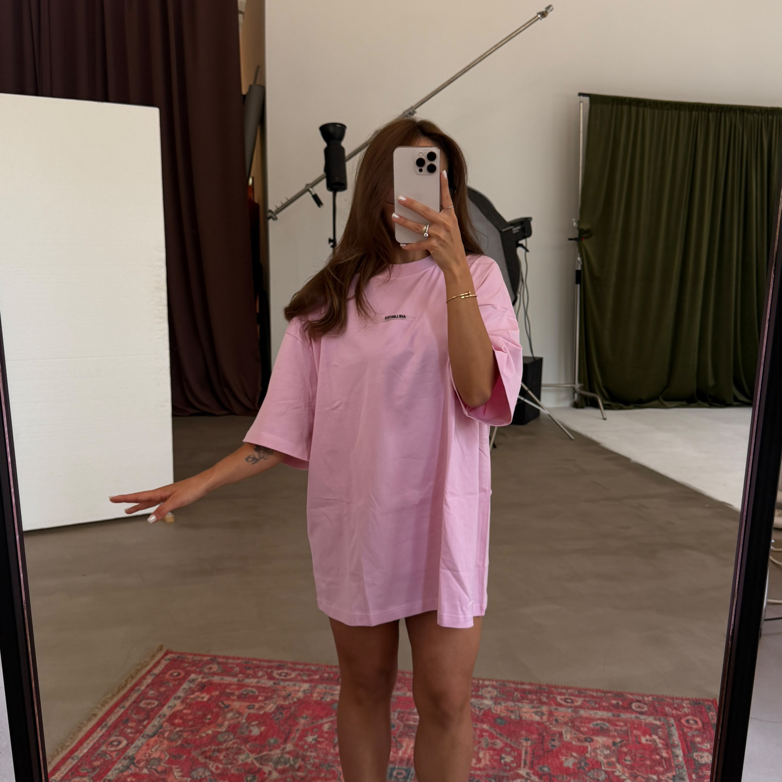 pink t-shirt