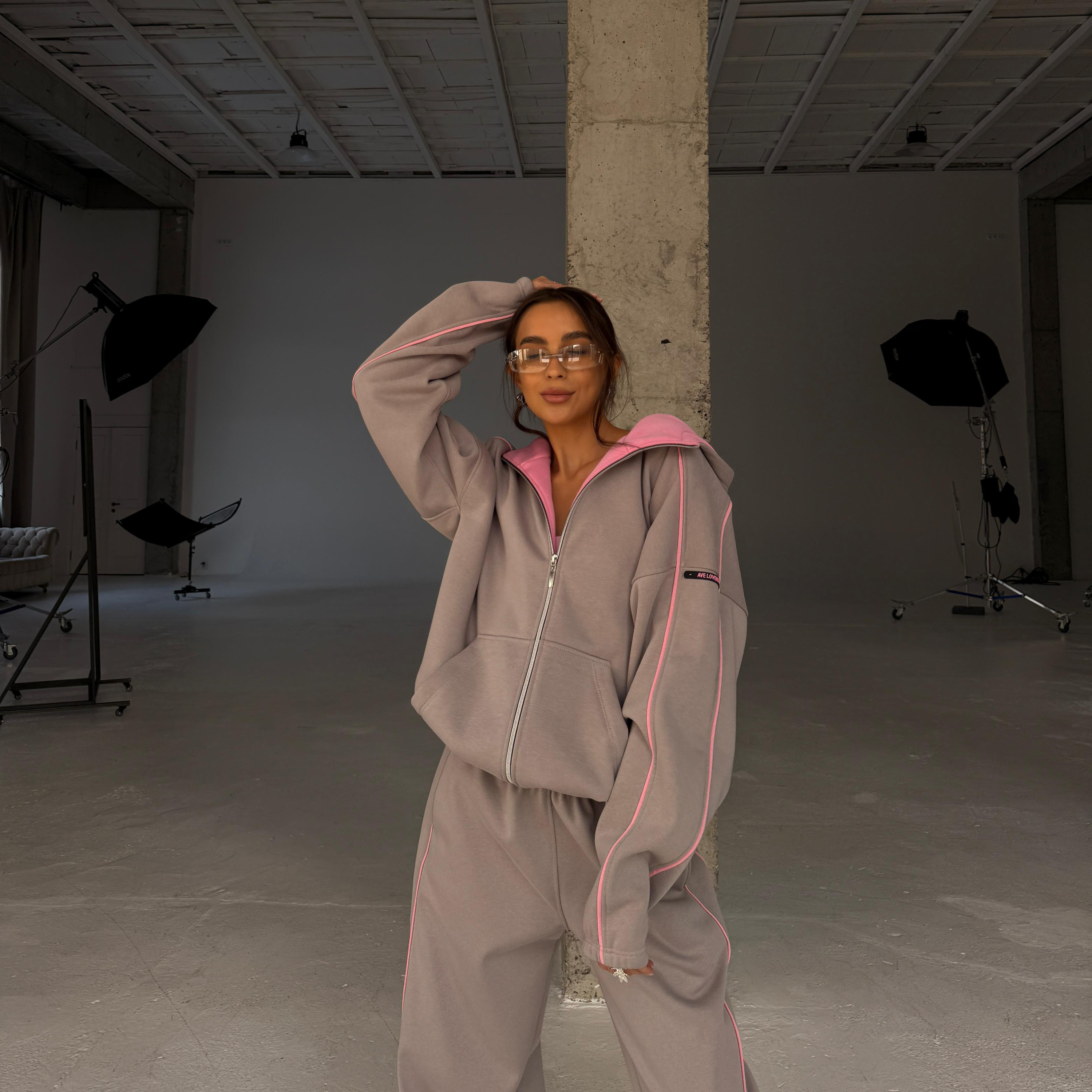 pinky moon warm zip set