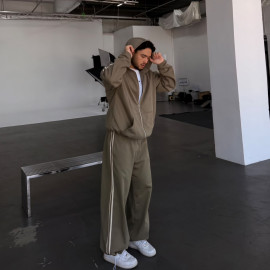 khaki heavy set