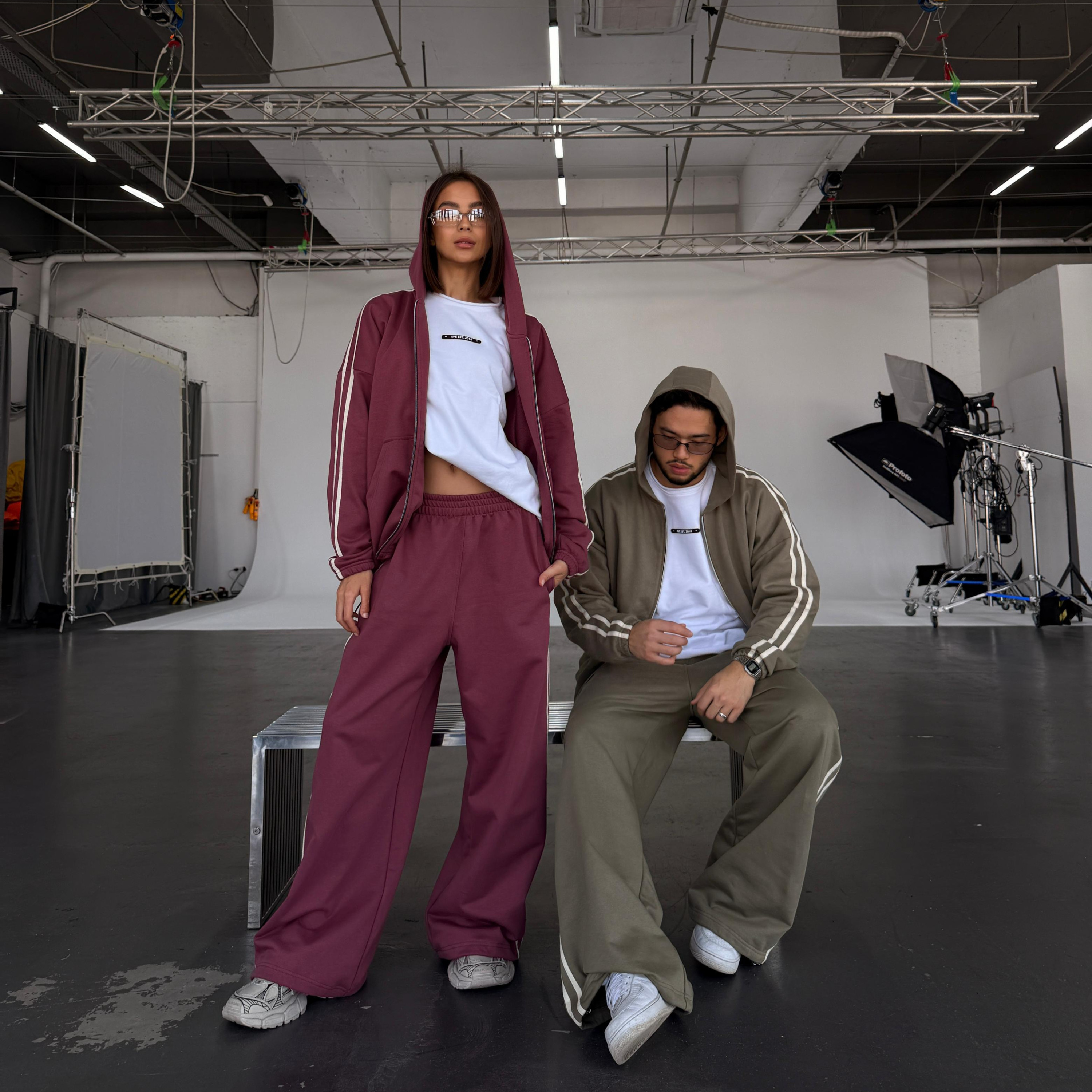 khaki heavy set