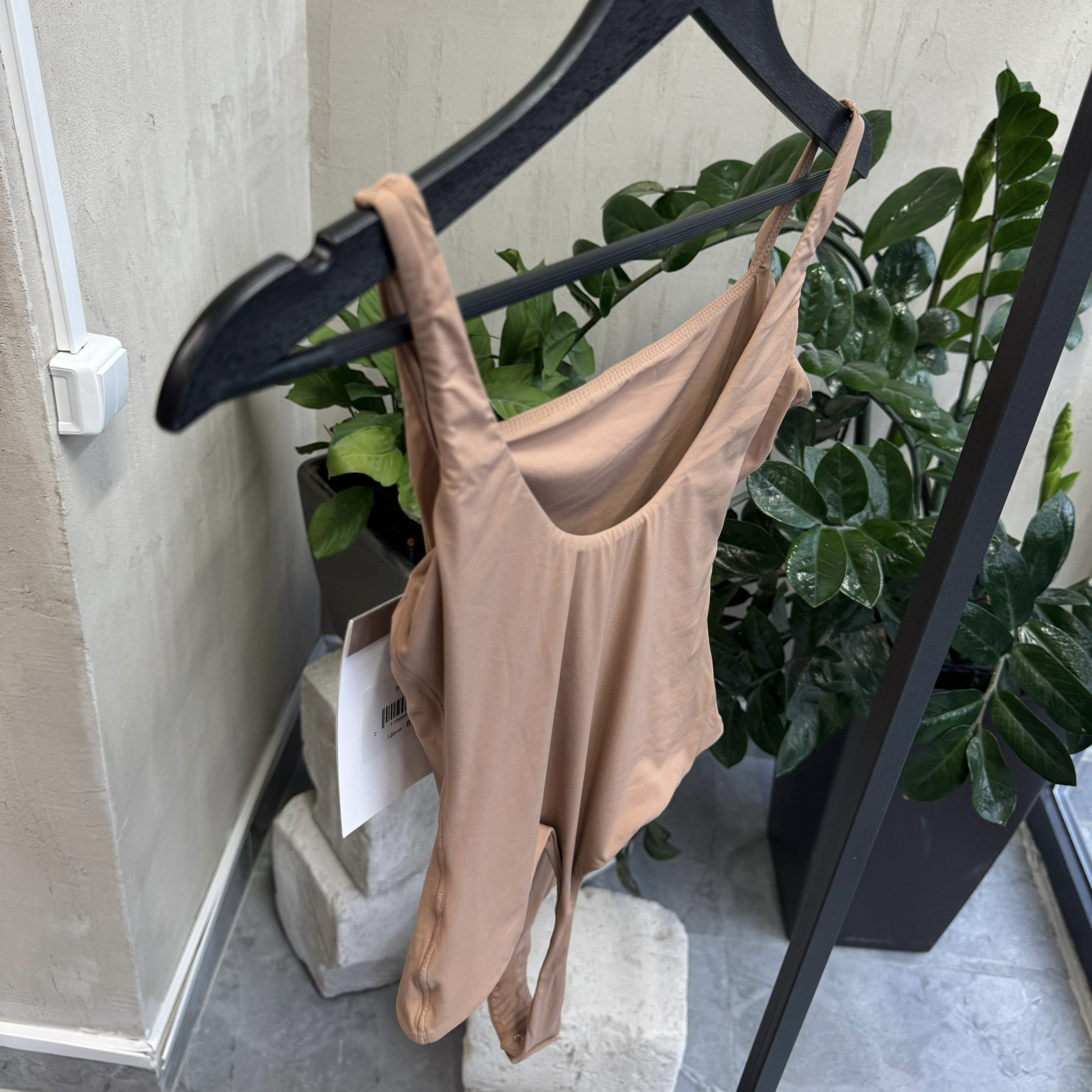 Beige body