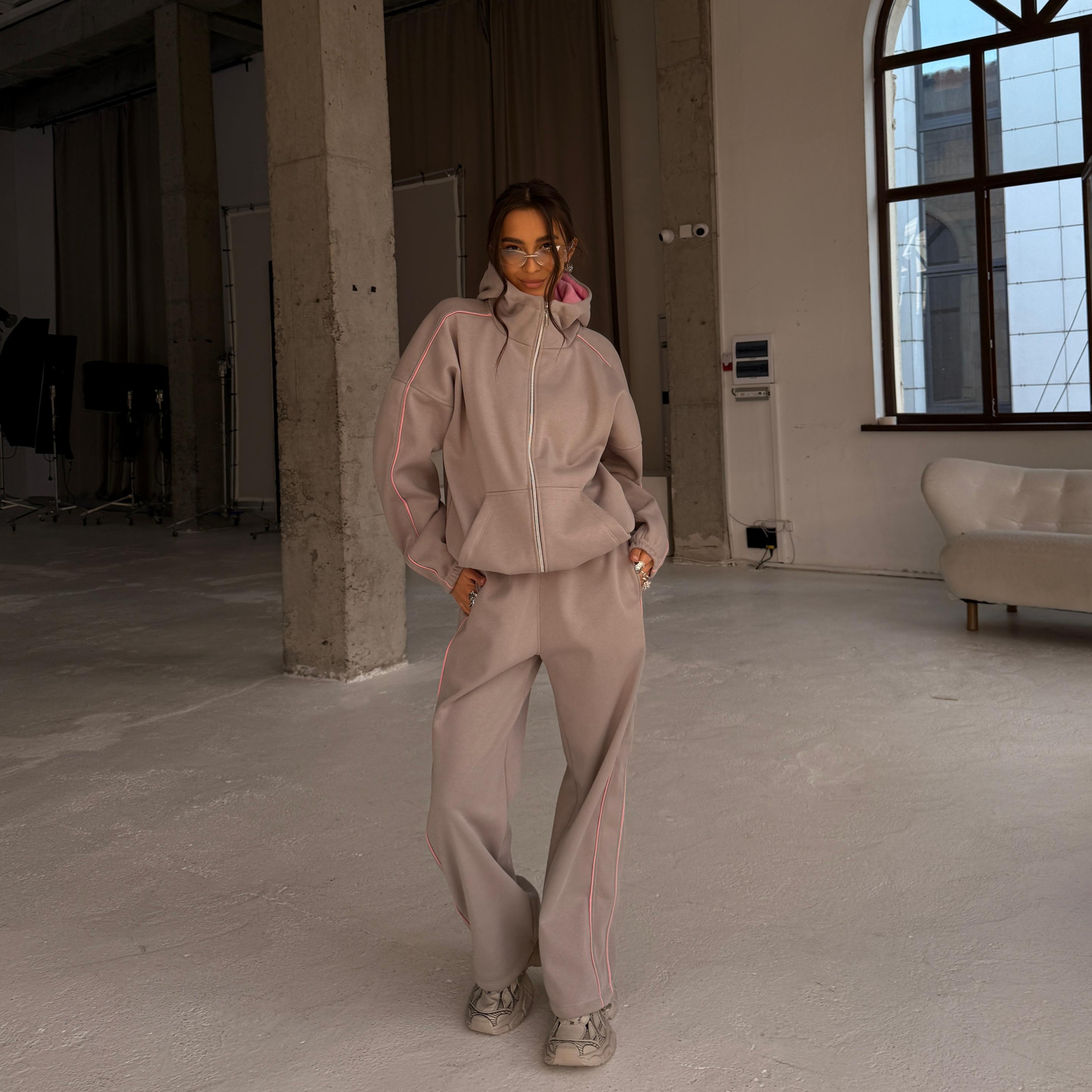 pinky moon warm zip set